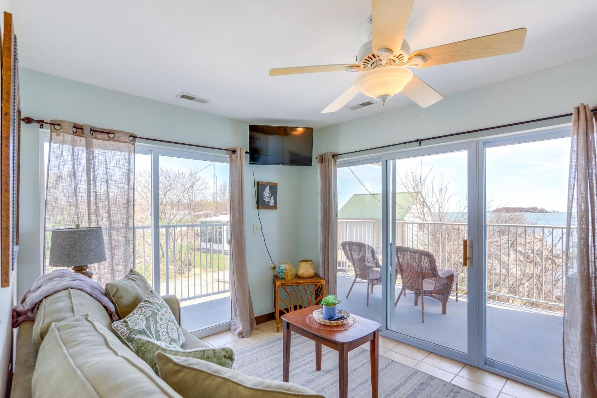 普廷贝Waterfront Bass Island Retreat With Balcony And Tv公寓 外观 照片